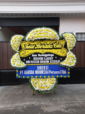 Papan Bunga Duka di Sitolu Ori